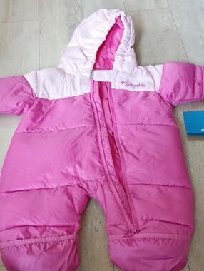 Columbia Down Filled Bunting Onesie Snowsuit With Built In Mittens.
